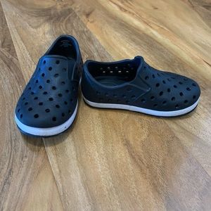 💥SOLD💥Cat & Jack 5 Water Shoes